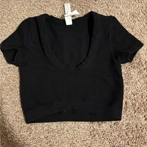 ALO Yoga Black Ribbed Scoop Neck Crop Top